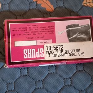 Quick On Spurs in Silver